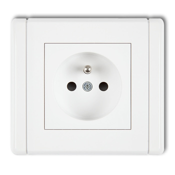 Gniazdo pojedyncze z uziemieniem 2P+Z z przesłonami torów Karlik seria FLEXI FGP-1zp kolor biały