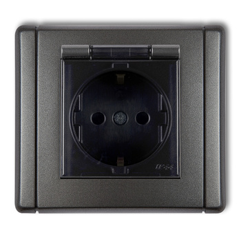 Gniazdo bryzgoszczelne z uziemieniem SCHUKO 2P+Z klapka dymna, przesłony torów prądowych Karlik seria FLEXI 11FGPB-1sdp kolor grafitowy