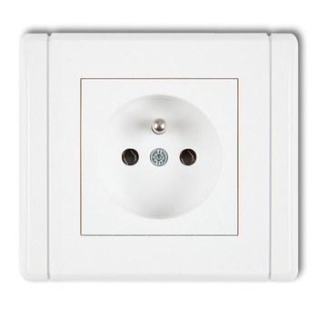 Gniazdo pojedyncze z uziemieniem 2P+Z bez przesłon torów prądowych Karlik seria FLEXI FGP-1z kolor biały