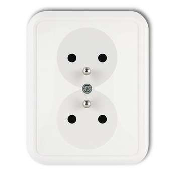 Gniazdo podwójne z uziemieniem 2x2P+Z Karlik seria LIZA GPT-2z kolor biały