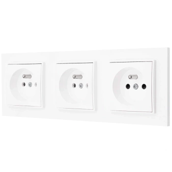 Trzy gniazda pojedyncze z ramką prostą seria MINI kolor biały mat