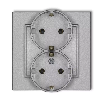 Gniazdo podwójne z uziemieniem SCHUKO 2x2P+Z bez przesłon torów prądowych Karlik seria MINI 7MGP-2s kolor srebrny metalik