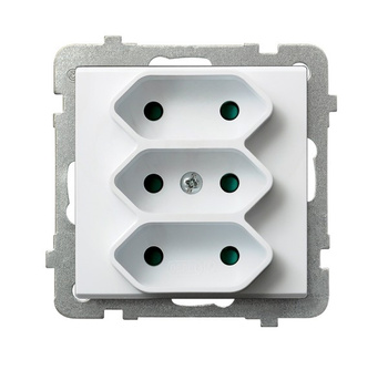 Gniazdo potrójne EURO z przesłonami torów prądowych seria SONATA kolor Biały symbol GP-3RP/m/00