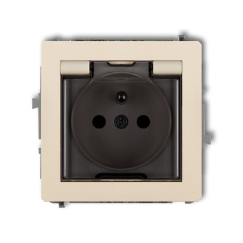 Mechanizm gniazda bryzgoszczelnego z uziemieniem 2P+Z klapka dymna, przesłony torów prądowych Karlik seria DECO 1DGPB-1zdp kolor beżowy