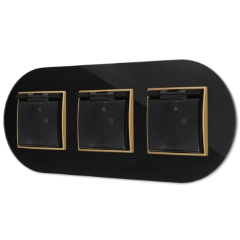 Trzy gniazda hermetyczne z ramką okrągłą efekt szkła seria ICON kolor czarny/złoty