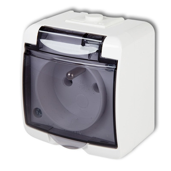 Gniazdo pojedyncze z uziemieniem 2P+Z klapka dymna; przesłony torów prądowych Karlik seria JUNIOR GHE-1dp kolor biały