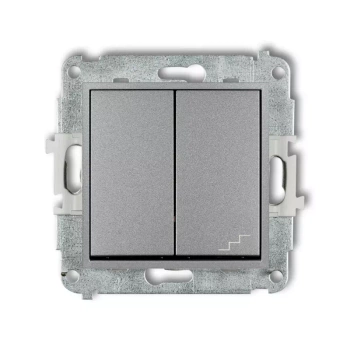 Mechanizm łącznika jednobiegunowego ze schodowym wspólne zasilanie Karlik seria MINI 7MWP-10.1 kolor srebrny metalik