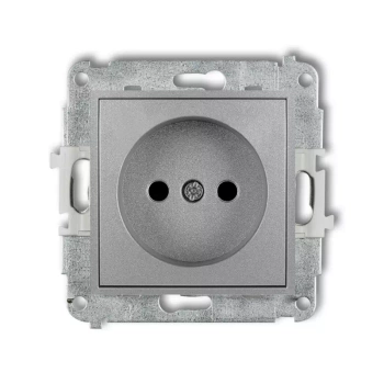 Mechanizm gniazda pojedynczego bez uziemienia 2P z przesłonami torów Karlik seria ICON 7IGP-1p kolor srebrny metalik