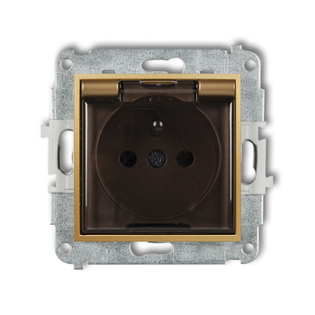 Mechanizm gniazda bryzgoszczelnego z uziemieniem 2P+Z klapka dymna, przesłony torów prądowych Karlik seria ICON 29IGPB-1zdp kolor złoty