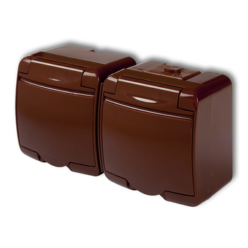 Gniazdo podwójne z uziemieniem 2x2P+Z klapka brązowa; bez przesłon Karlik seria JUNIOR 4GHE-2 kolor brązowy