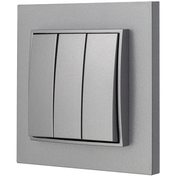 Włącznik potrójny z ramką karlik mini kolor srebrny