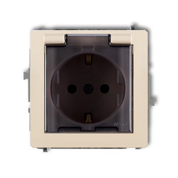 Mechanizm gniazda bryzgoszczelnego z uziemieniem SCHUKO 2P+Z klapka dymna, przesłony torów prądowych Karlik seria DECO 1DGPB-1sdp kolor beżowy