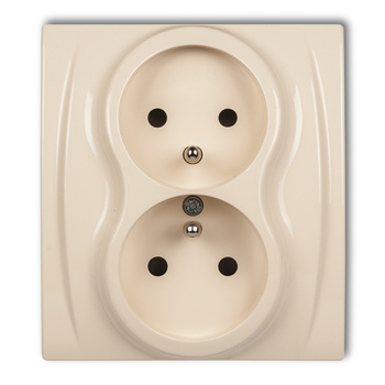 Gniazdo podwójne z uziemieniem 2x2P+Z z przesłonami torów Karlik seria LOGO 1LGP-2zp kolor beżowy
