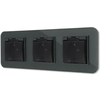 Trzy gniazda hermetyczne z ramką zaokrągloną efekt szkła seria ICON kolor grafitowy mat