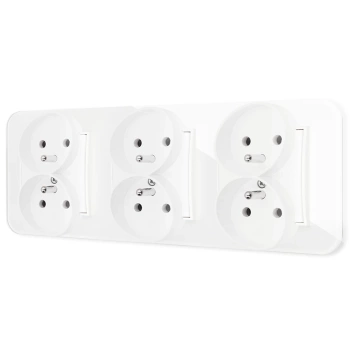 Trzy gniazda podwójne z ramką zaokrągloną efekt szkła seria ICON kolor biały