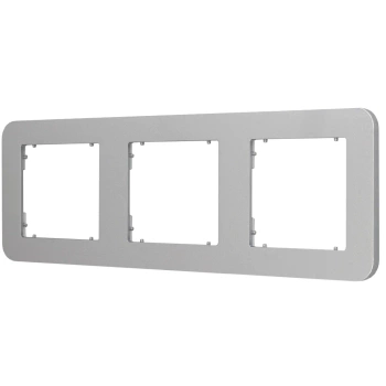 Ramka uniwersalna potrójna zaokrąglona z tworzywa Karlik seria MINI 7MRTZ-3 kolor srebrny metalik