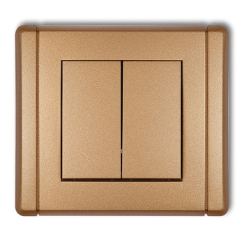 Łącznik jednobiegunowy ze schodowym bez piktogramów, wspólne zasilanie Karlik seria FLEXI 8FWP-10.11 kolor złoty metalik
