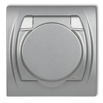 Gniazdo bryzgoszczelne z uziemieniem SCHUKO 2P+Z klapka srebrny metalik, przesłony torów prądowych Karlik seria LOGO 7LGPB-1sp kolor srebrny metalik