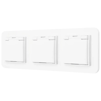 Trzy gniazda hermetyczne z ramką zaokrągloną seria MINI kolor biały