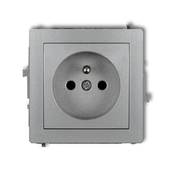 Mechanizm gniazda pojedynczego z uziemieniem 2P+Z z przesłonami torów Karlik seria DECO 7DGP-1zp kolor srebrny metalik